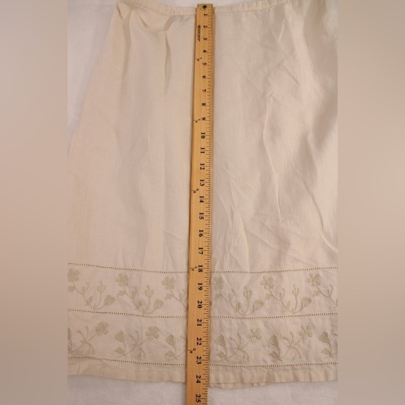 100%‎ Linen Women's 8 Old Navy Embroidered Floral Cream Pencil Skirt - Picture 4 of 10